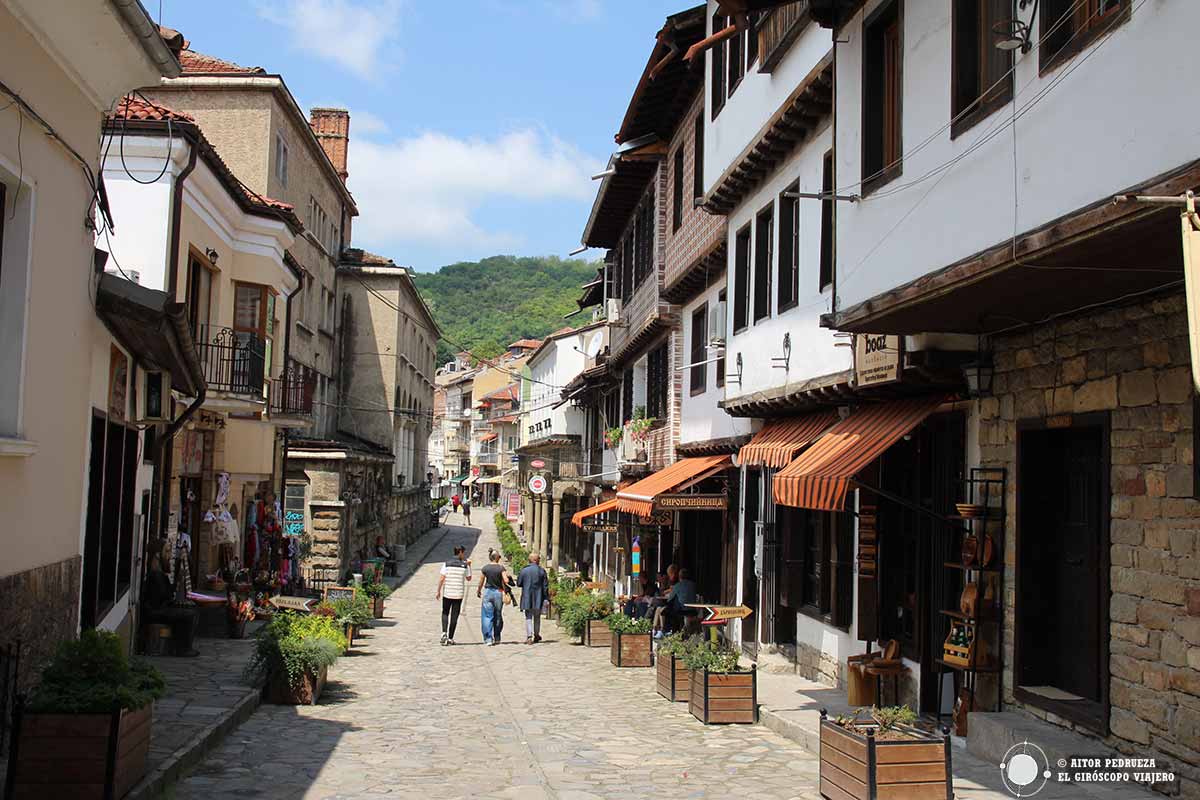 La calle el Samovodska Charshiya de Veliko Tarnovo