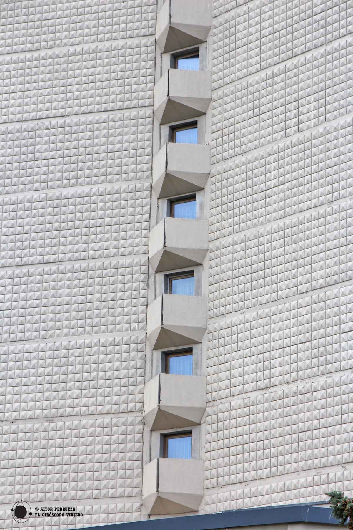 Edificio de arquitectura brutalista en Burgas