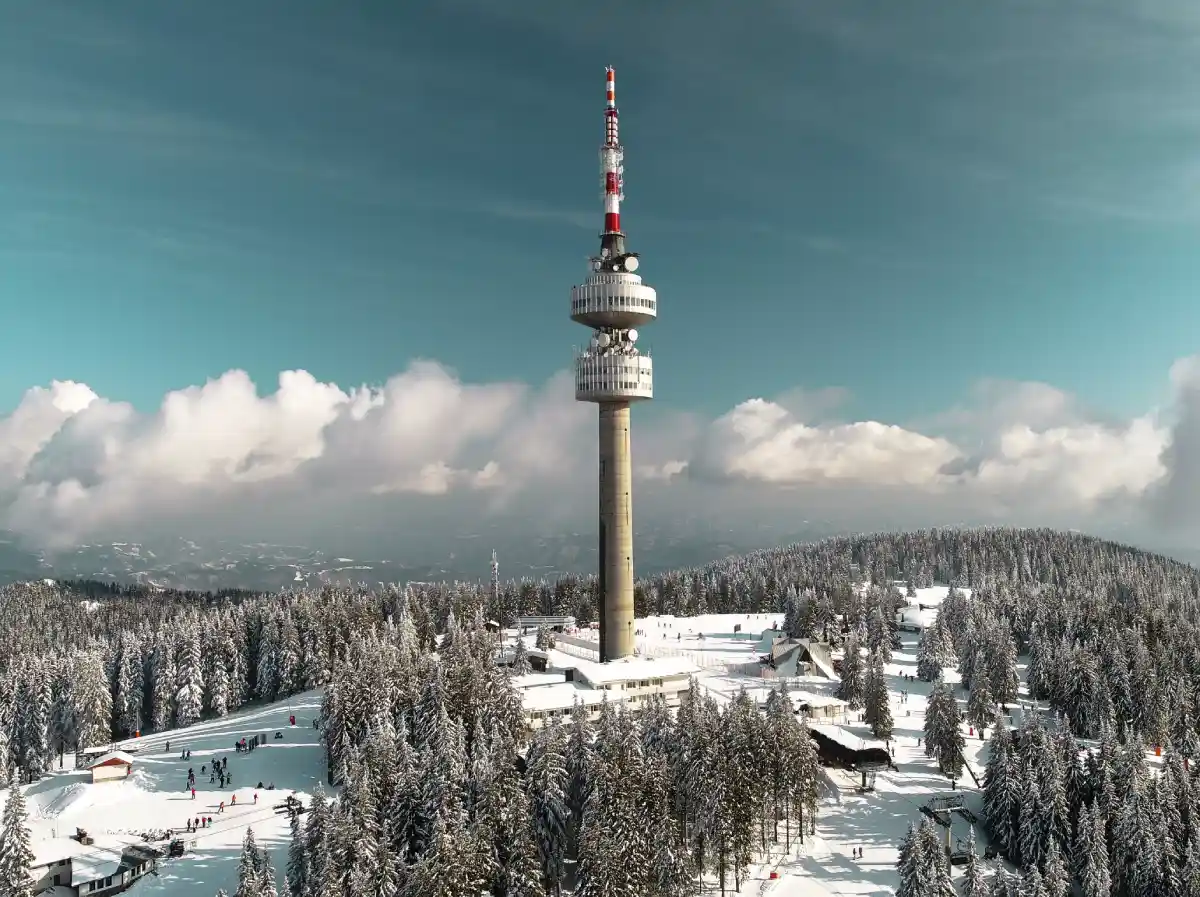 Torre Snezhanka en la estación de esquí de Pamporovo